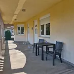Family Miki In شقة Teslić